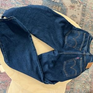 Levi’s Ribcage Straight Ankle Jeans